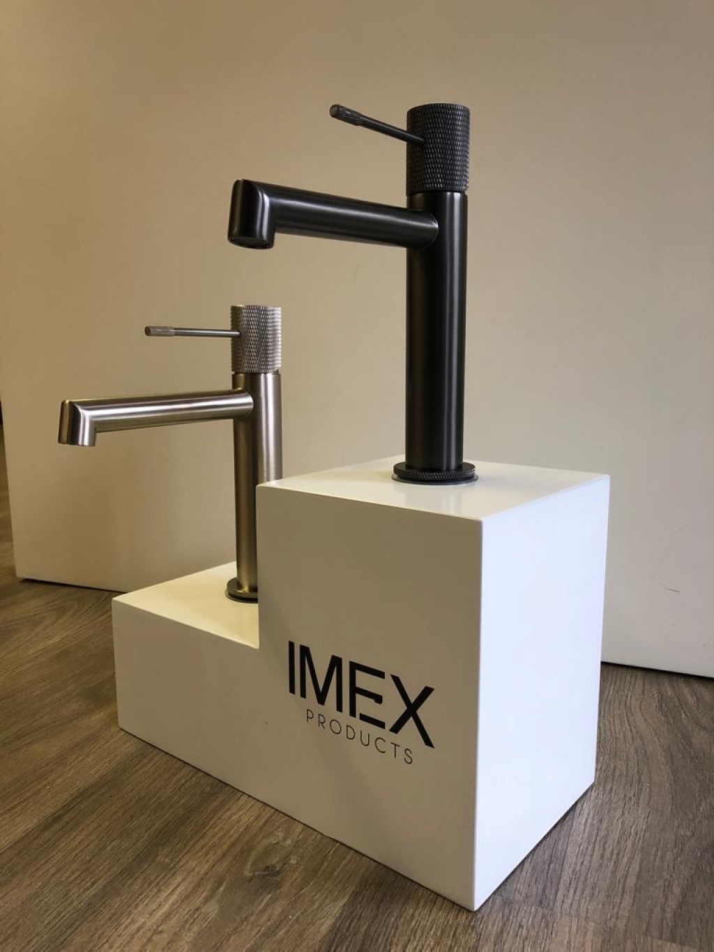 IMEX - Nuevos modelos y acabdos de griferías de baños y cocina